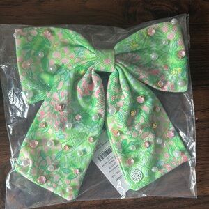 Floral Green Bow with Pearls